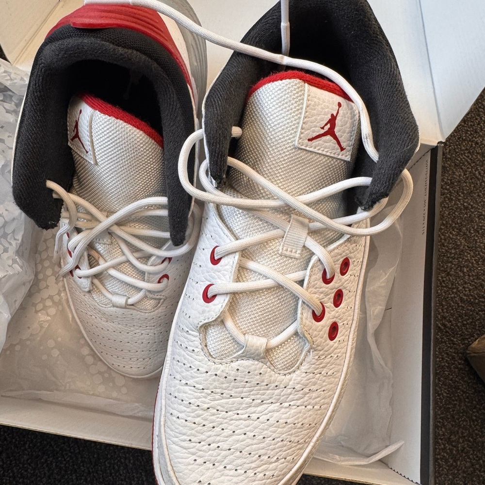 Jordan White and Red Sneakers with Air Cushioning - Picture 7 of 8
